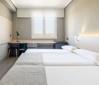 Quarto duplo premium + cama suplementar (3 adultos) Hotel ILUNION Las Lomas Mérida Quarto duplo premium + cama suplementar (3 adultos) Hotel ILUNION Las Lomas Mérida