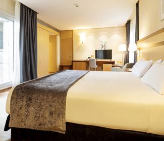 Quarto superior Hotel ILUNION Pío XII Madrid Quarto superior Hotel ILUNION Pío XII Madrid