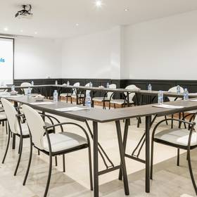 Hotel ILUNION Bel Art Barcelona Hotel ILUNION Bel Art Barcelona