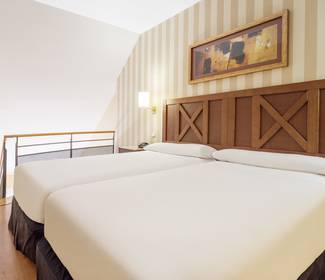 Quarto standard duplo Hotel ILUNION Alcora Sevilla Sevilha