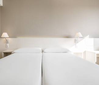 Quarto individual corporate Hotel ILUNION Valencia 3 Quarto individual corporate Hotel ILUNION Valencia 3