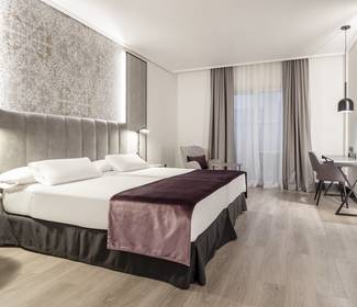 Quarto individual corporate Hotel ILUNION Alcora Sevilla Sevilha