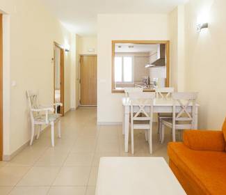 Apartamento de dois quartos com acesso ao jardim Aparthotel ILUNION  Sancti Petri Cádiz
