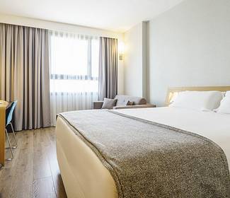 Quarto individual corporate Hotel ILUNION Valencia 4