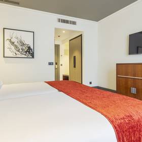 Quarto duplo Hotel ILUNION Alcora Sevilla Sevilha