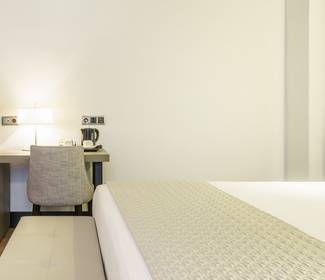 Quarto suite (familiar) Hotel ILUNION Bilbao