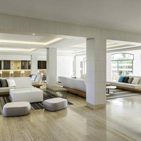 Hall cafeteria hotel ilunion islantilla Hotel ILUNION Islantilla Huelva Hall cafeteria hotel ilunion islantilla Hotel ILUNION Islantilla Huelva