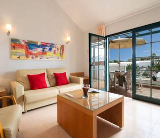 Bungalow 2 quartos Hotel ILUNION Costa Sal Lanzarote Puerto del Carmen Bungalow 2 quartos Hotel ILUNION Costa Sal Lanzarote Puerto del Carmen