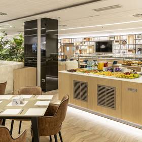 Pequeno-almoÇo buffet barcelona hotel ilunion barcelona Pequeno-almoÇo buffet barcelona hotel ilunion barcelona