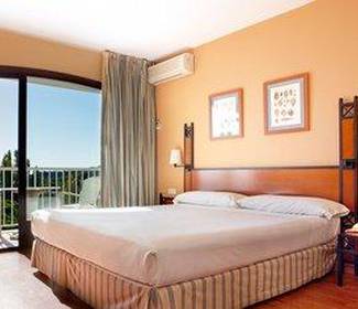 Quartos com varanda Hotel ILUNION Caleta Park S'Agaró