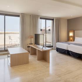 Junior suite Hotel Ilunion Almirante Barcelona Junior suite Hotel Ilunion Almirante Barcelona