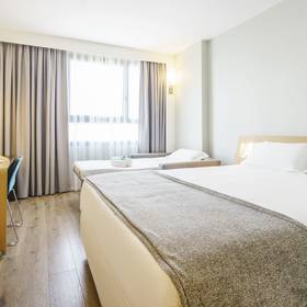 Quarto triplo ilunion valencia Hotel ILUNION Valencia 4 Quarto triplo ilunion valencia Hotel ILUNION Valencia 4