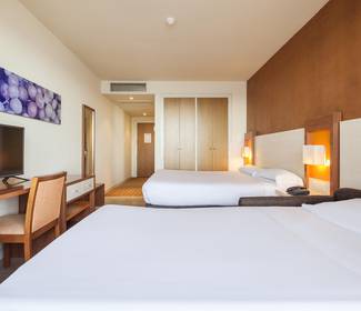 Quarto triplo com vista para o mar Quarto triplo com vista para o mar