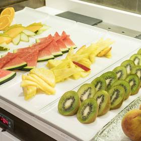 Pequeno-almoço buffet ILUNION SUITES MADRID Pequeno-almoço buffet ILUNION SUITES MADRID