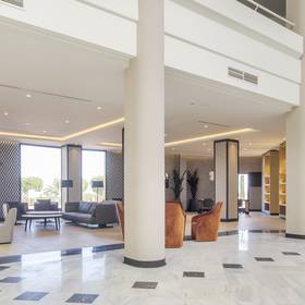 Áreas comuns hotel ilunion alcora sevilla sevilha Áreas comuns hotel ilunion alcora sevilla sevilha