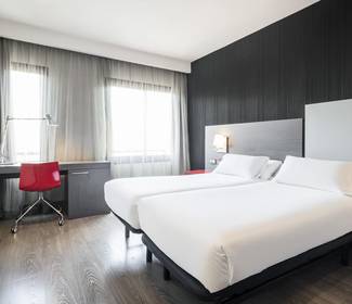 Quarto individual corporate Hotel ILUNION Suites Madrid