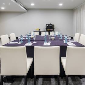 Sala de reuniões Hotel ILUNION Bilbao Sala de reuniões Hotel ILUNION Bilbao
