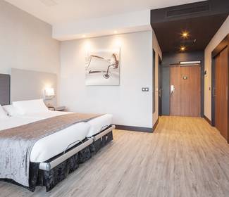 100% de acessibilidade Hotel ILUNION Atrium Madrid 100% de acessibilidade Hotel ILUNION Atrium Madrid