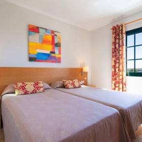 Quarto Hotel ILUNION Costa Sal Lanzarote Puerto del Carmen Quarto Hotel ILUNION Costa Sal Lanzarote Puerto del Carmen