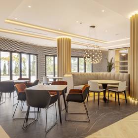 Cafeteria hotel ilunion alcora sevilla sevilha Cafeteria hotel ilunion alcora sevilla sevilha