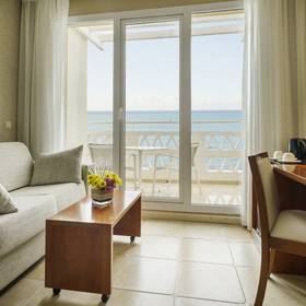 Quarto Hotel ILUNION Fuengirola Quarto Hotel ILUNION Fuengirola