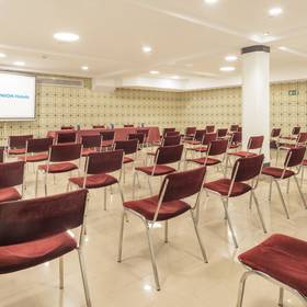 Sala de reuniões Hotel ILUNION San Sebastián