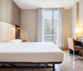 Quarto acessível Hotel ILUNION Auditori Barcelona
