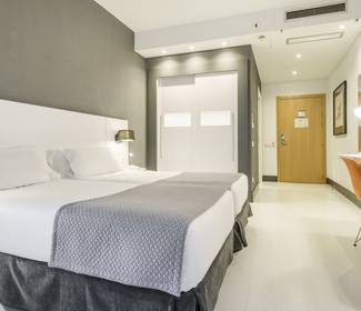 Quarto acessível Hotel ILUNION Bilbao