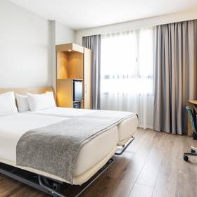 Quarto acessível ilunion valencia Hotel ILUNION Valencia 4 Quarto acessível ilunion valencia Hotel ILUNION Valencia 4