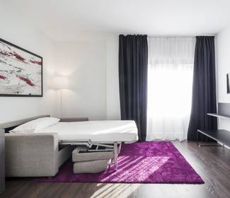 Quarto para três pessoas Hotel ILUNION Suites Madrid Quarto para três pessoas Hotel ILUNION Suites Madrid