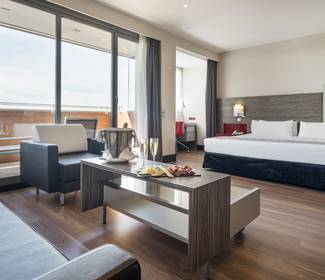 Quarto junior suite Hotel ILUNION Barcelona