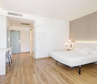 Quarto acessível Hotel ILUNION Valencia 3 Quarto acessível Hotel ILUNION Valencia 3