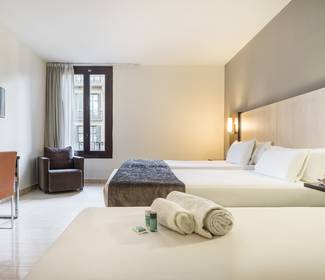 Quarto acessível Hotel Ilunion Almirante Barcelona