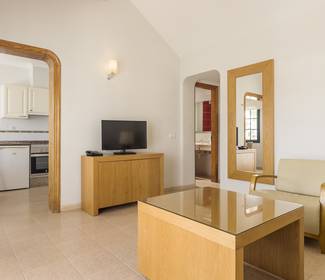 Bungalow 2 quartos Hotel ILUNION Costa Sal Lanzarote Puerto del Carmen Bungalow 2 quartos Hotel ILUNION Costa Sal Lanzarote Puerto del Carmen