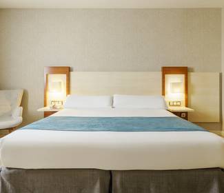 Quarto individual corporate Hotel ILUNION Fuengirola Quarto individual corporate Hotel ILUNION Fuengirola