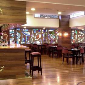 Barra Hotel ILUNION San Sebastián