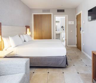Quarto duplo Hotel ILUNION Fuengirola Quarto duplo Hotel ILUNION Fuengirola