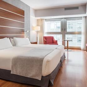 QUARTO ACESSÍVEL ILUNION MÁLAGA QUARTO ACESSÍVEL ILUNION MÁLAGA