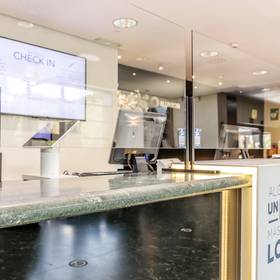 Recepção Hotel ILUNION Pío XII Madrid Recepção Hotel ILUNION Pío XII Madrid