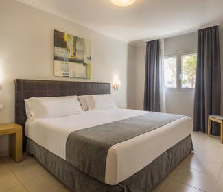 Apartamento de 2 quartos com jardim Hotel ILUNION Costa Sal Lanzarote Puerto del Carmen Apartamento de 2 quartos com jardim Hotel ILUNION Costa Sal Lanzarote Puerto del Carmen