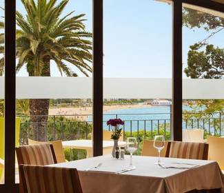 Primeira linha da praia Hotel ILUNION Caleta Park S'Agaró Primeira linha da praia Hotel ILUNION Caleta Park S'Agaró