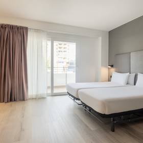 Quarto Hotel ILUNION Romareda Saragoça Quarto Hotel ILUNION Romareda Saragoça