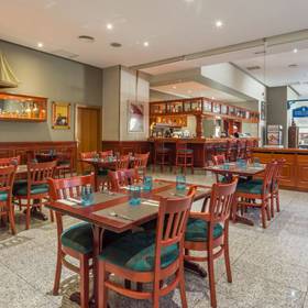 Barra Hotel ILUNION Les Corts – Spa Barcelona Barra Hotel ILUNION Les Corts – Spa Barcelona