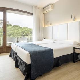 Quarto standard com vistas para o mar ilunion caleta park Hotel ILUNION Caleta Park S'Agaró