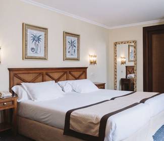 Quarto duplo standard com terraço Hotel ILUNION San Sebastián