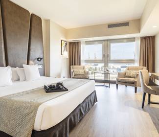 Quarto duplo vista porto Hotel ILUNION Málaga Quarto duplo vista porto Hotel ILUNION Málaga