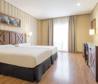 Quarto standard duplo Hotel ILUNION Alcora Sevilla Sevilha