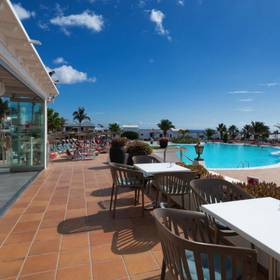 Terraço Hotel ILUNION Costa Sal Lanzarote Puerto del Carmen Terraço Hotel ILUNION Costa Sal Lanzarote Puerto del Carmen