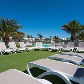 Exterior Hotel ILUNION Costa Sal Lanzarote Puerto del Carmen Exterior Hotel ILUNION Costa Sal Lanzarote Puerto del Carmen