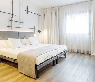 Quarto acessível Hotel ILUNION San Mamés Bilbao Quarto acessível Hotel ILUNION San Mamés Bilbao